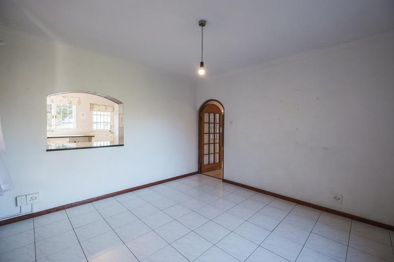 4 Bedroom Property for Sale in Clovelly Western Cape